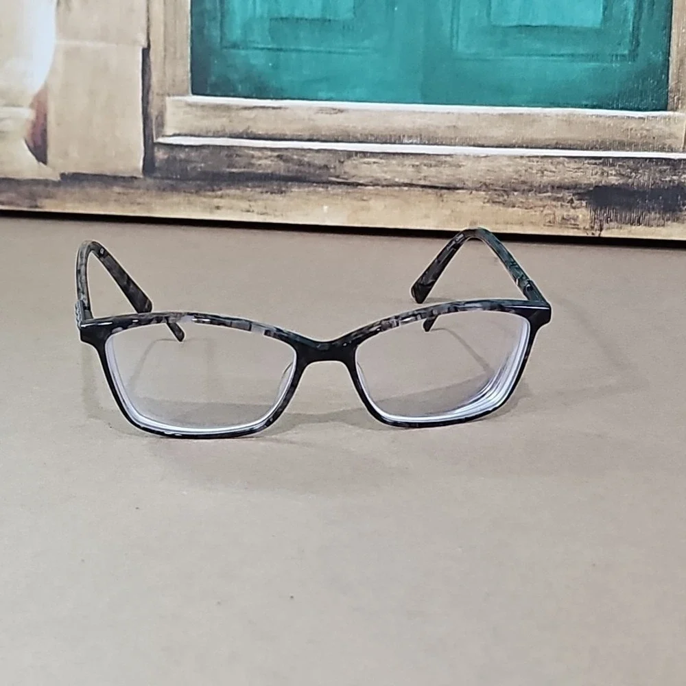 Ellen Tracy Monterrey Black Havana Cat Eye Plastic‎ Eyeglass Frame 52-15-135